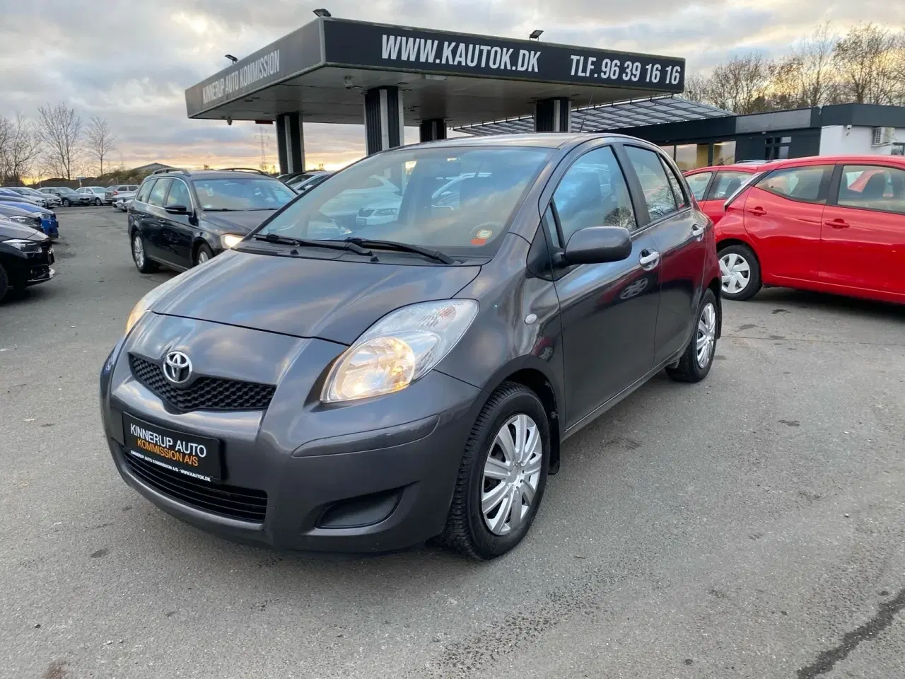 Billede 1 - Toyota Yaris 1,0 VVT-I T1 69HK 5d
