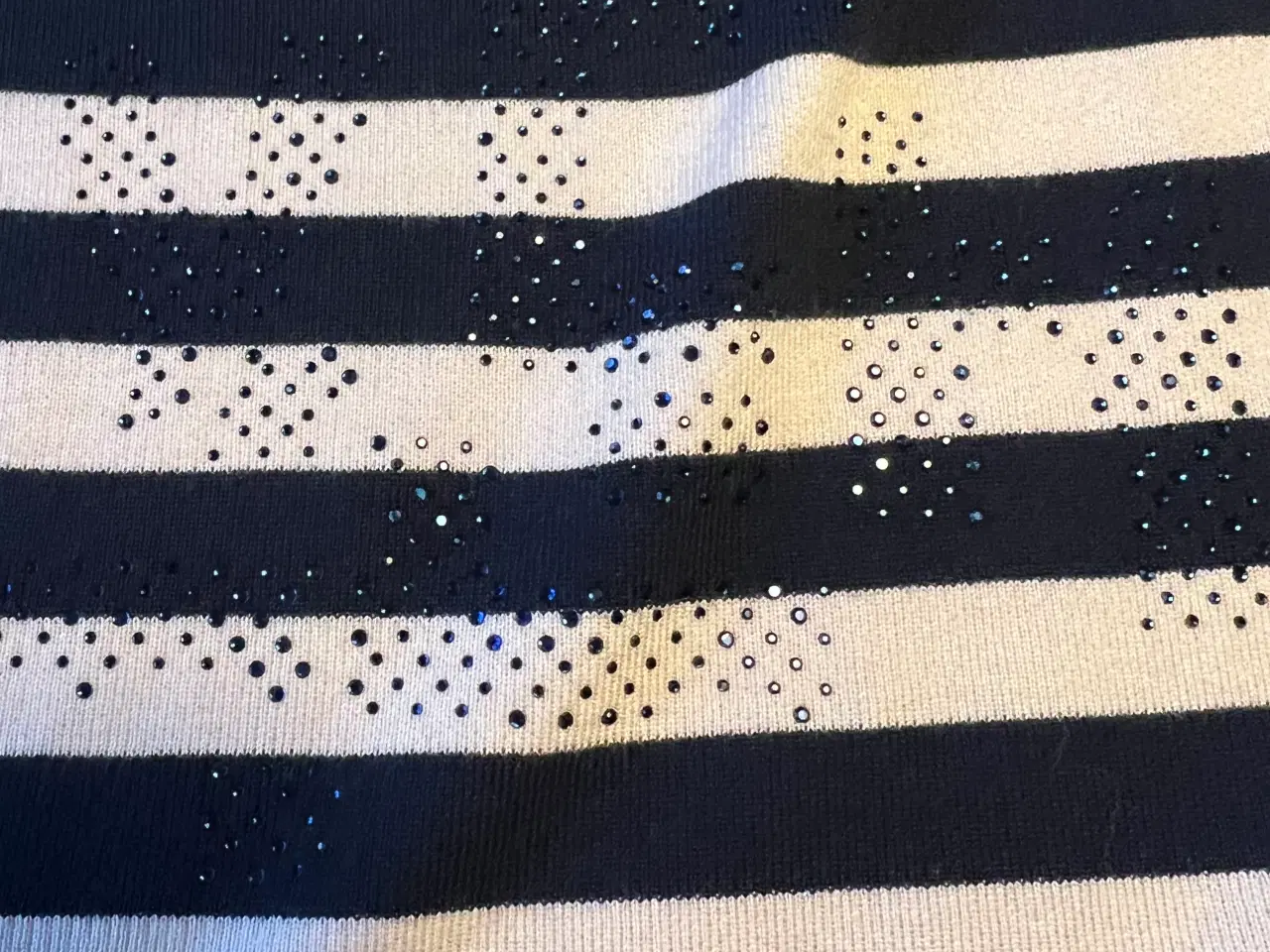 Billede 3 - Tynd strikke bluse 