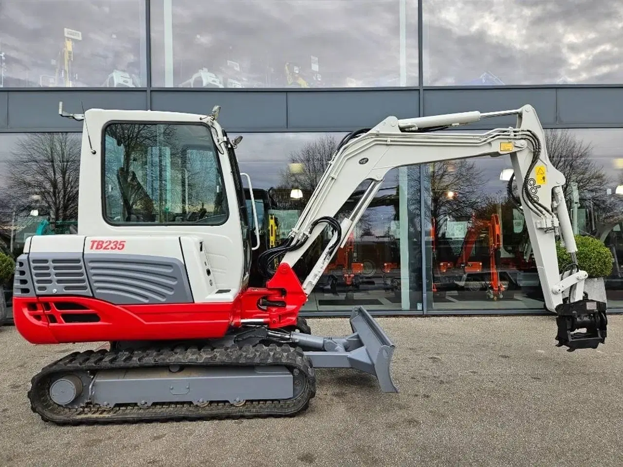 Billede 2 - Takeuchi TB 235