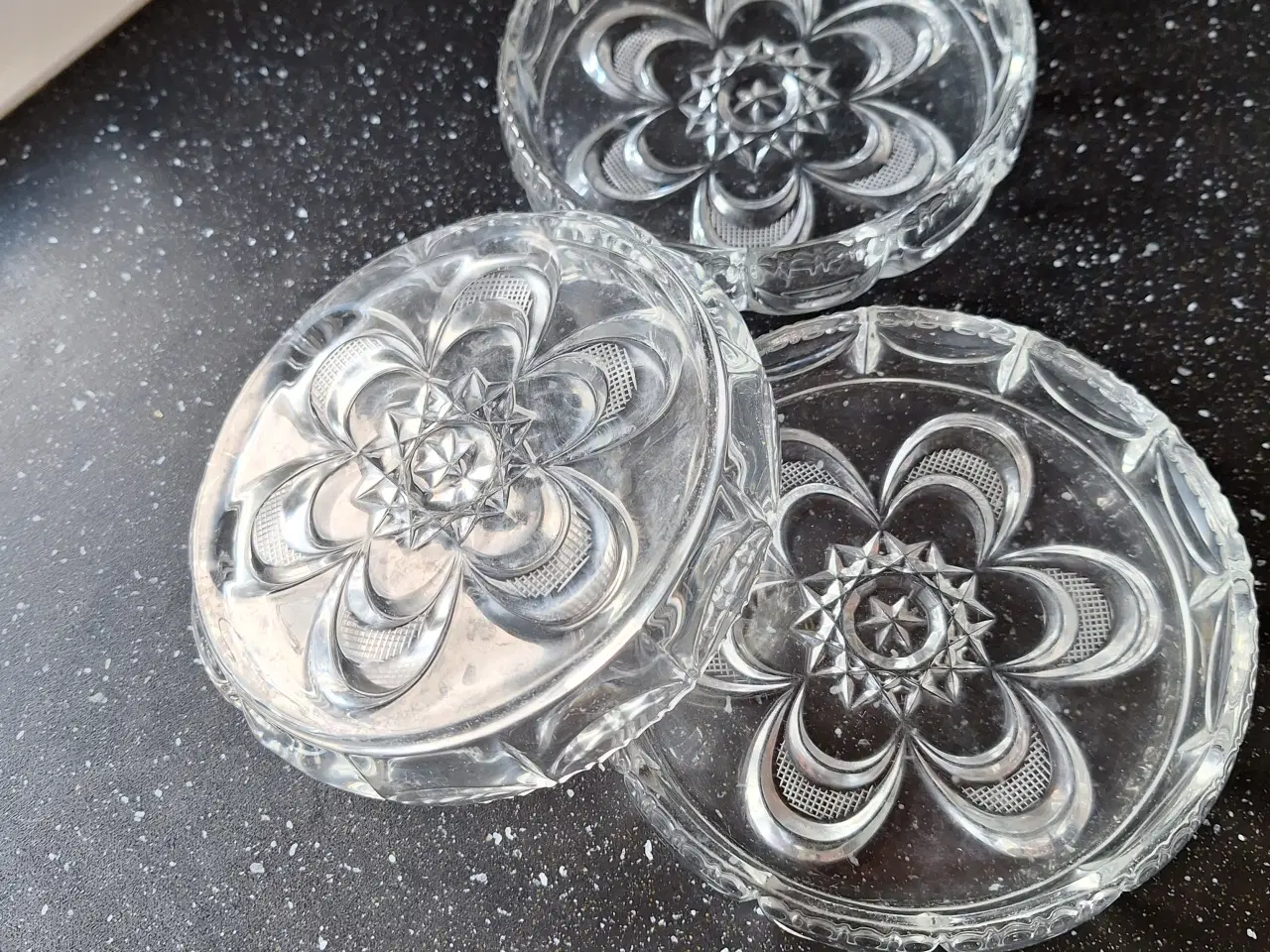 Billede 3 - Tallerkener