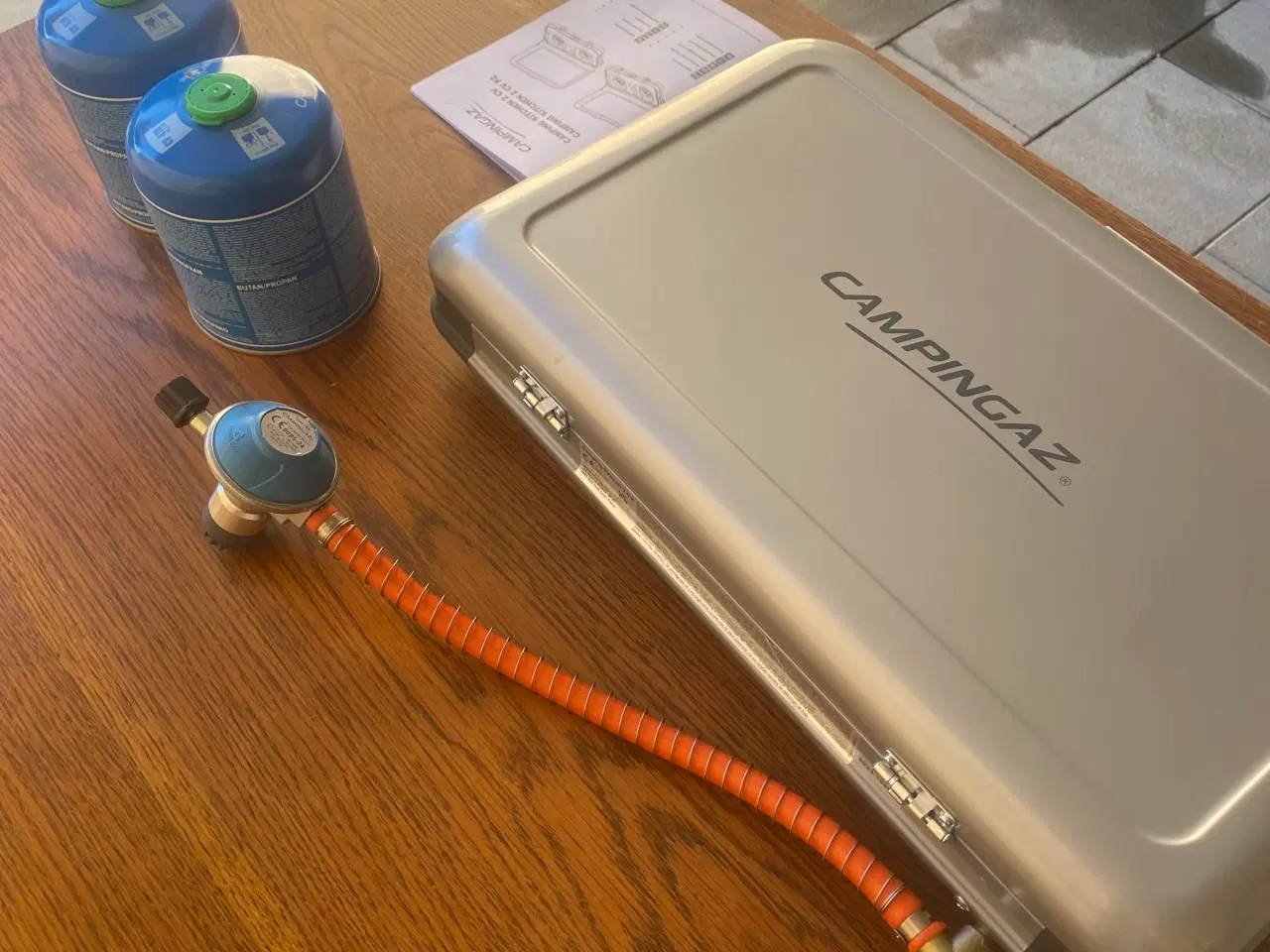 Billede 3 - Campingblus med 2xgas