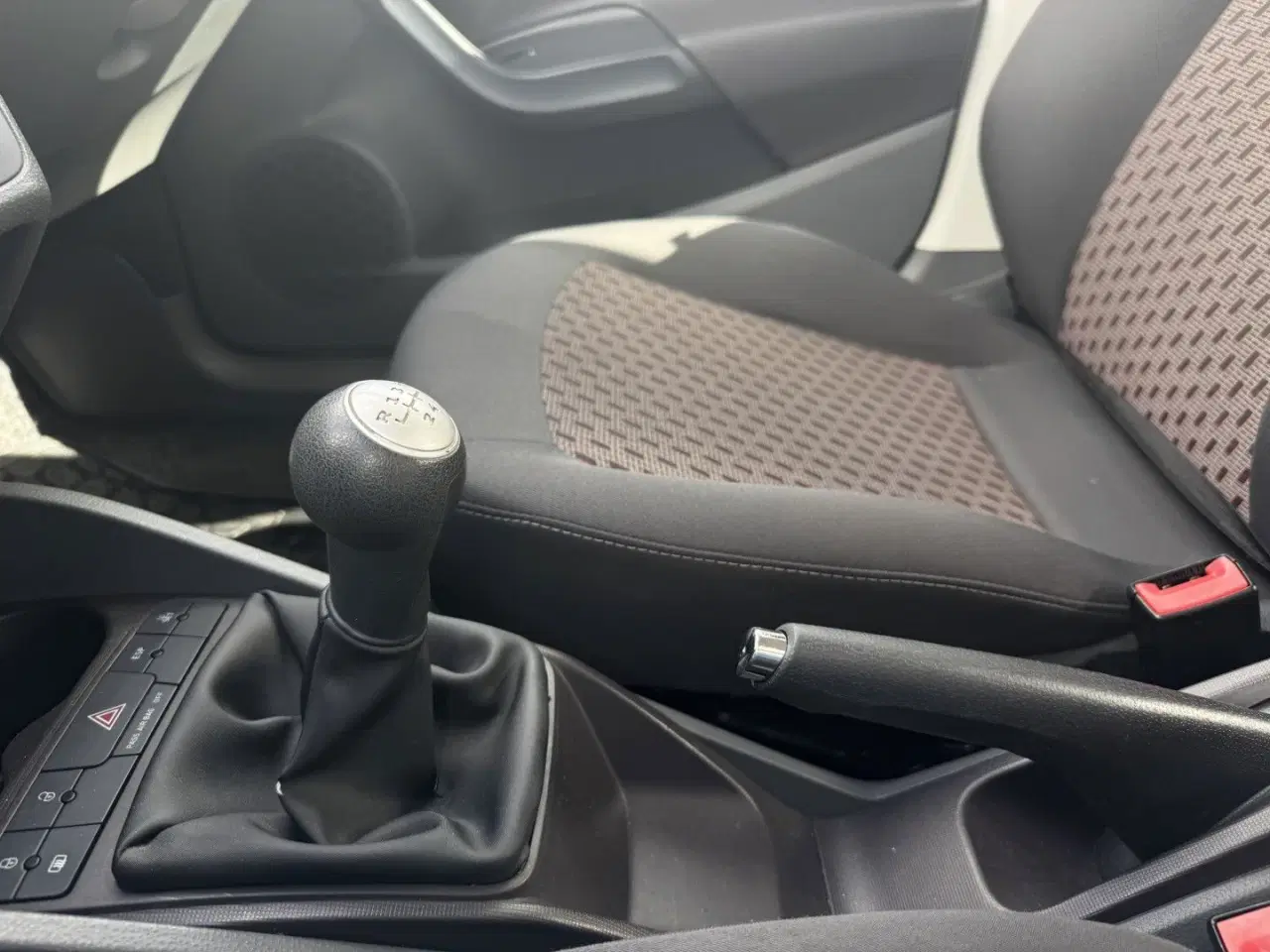 Billede 13 - Seat Ibiza 1,4 16V Reference 85HK 3d