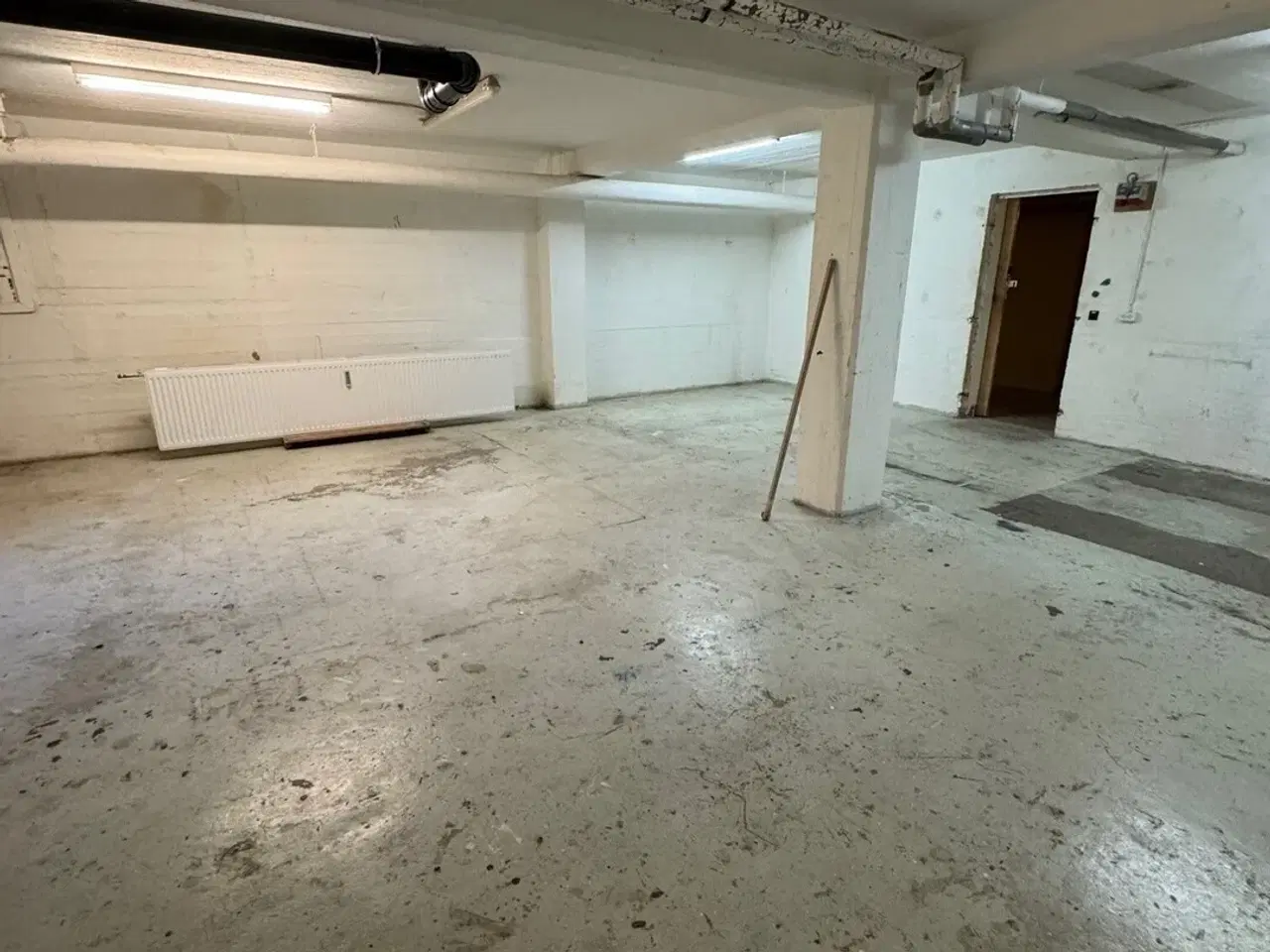 Billede 6 - Kreativt kælderlokale til leje – perfekt til lager eller mindre produktion