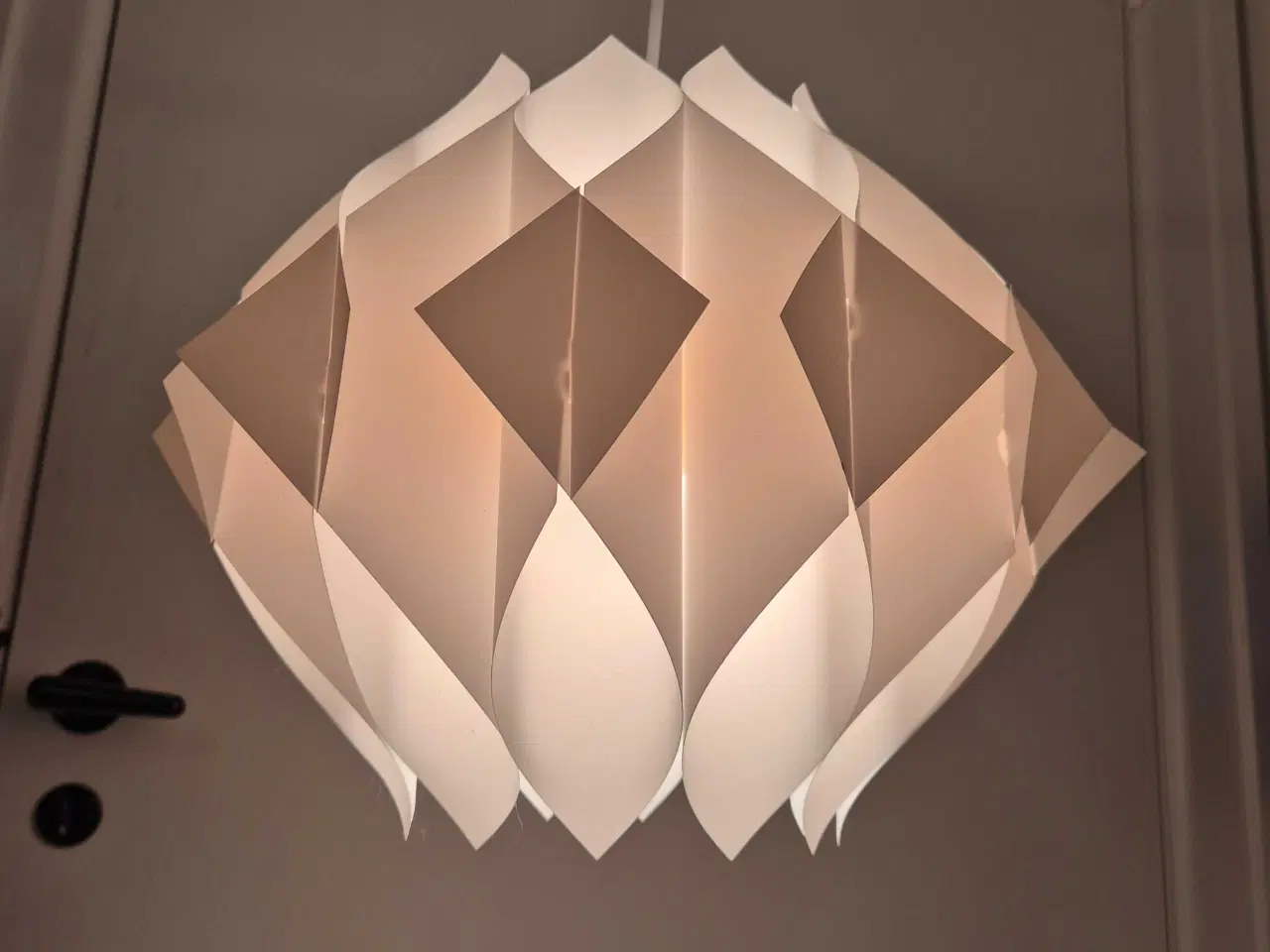 Billede 6 - Velholdt smuk hvid Butterfly 