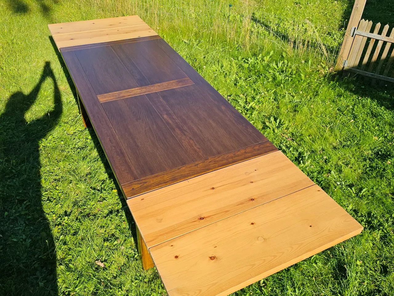 Billede 6 - ILVA Mørkt Spisebord – God Stand