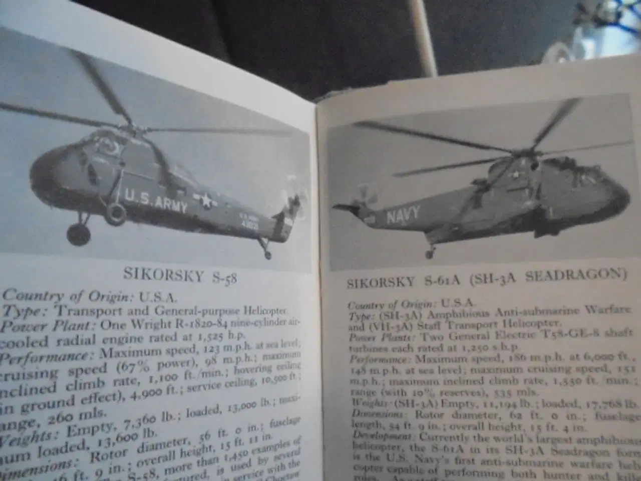 Billede 7 - 3 stk. af The Observer’s Book of Aircraft 