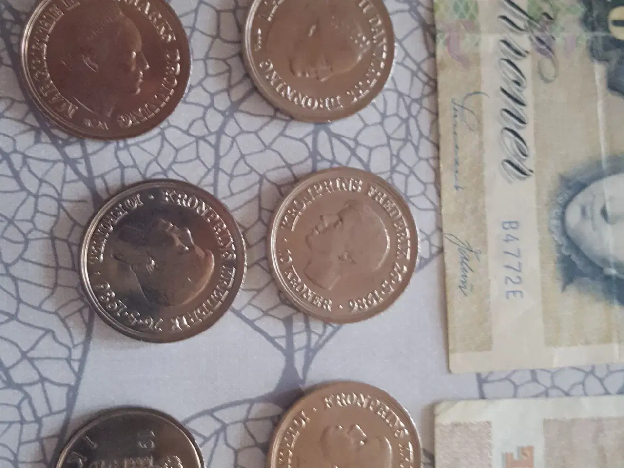 Billede 2 - Mønter og sedler 