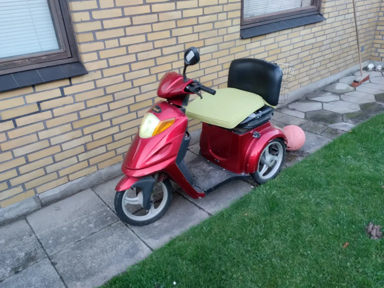 Billede 2 - El scooter kom med bud 