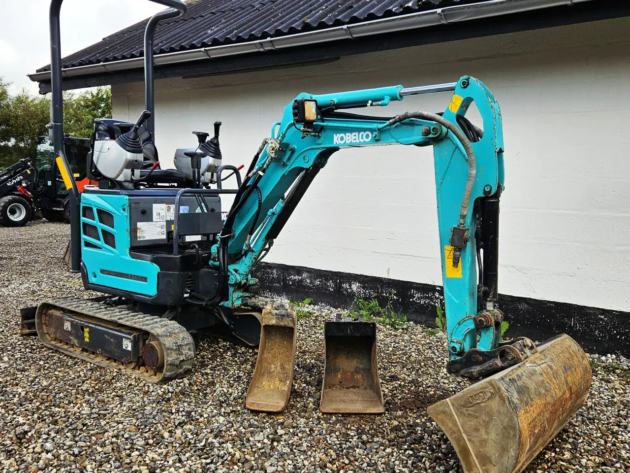 Billede 2 - Kobelco SK10 / joystick / 800 timer / skovlsæt
