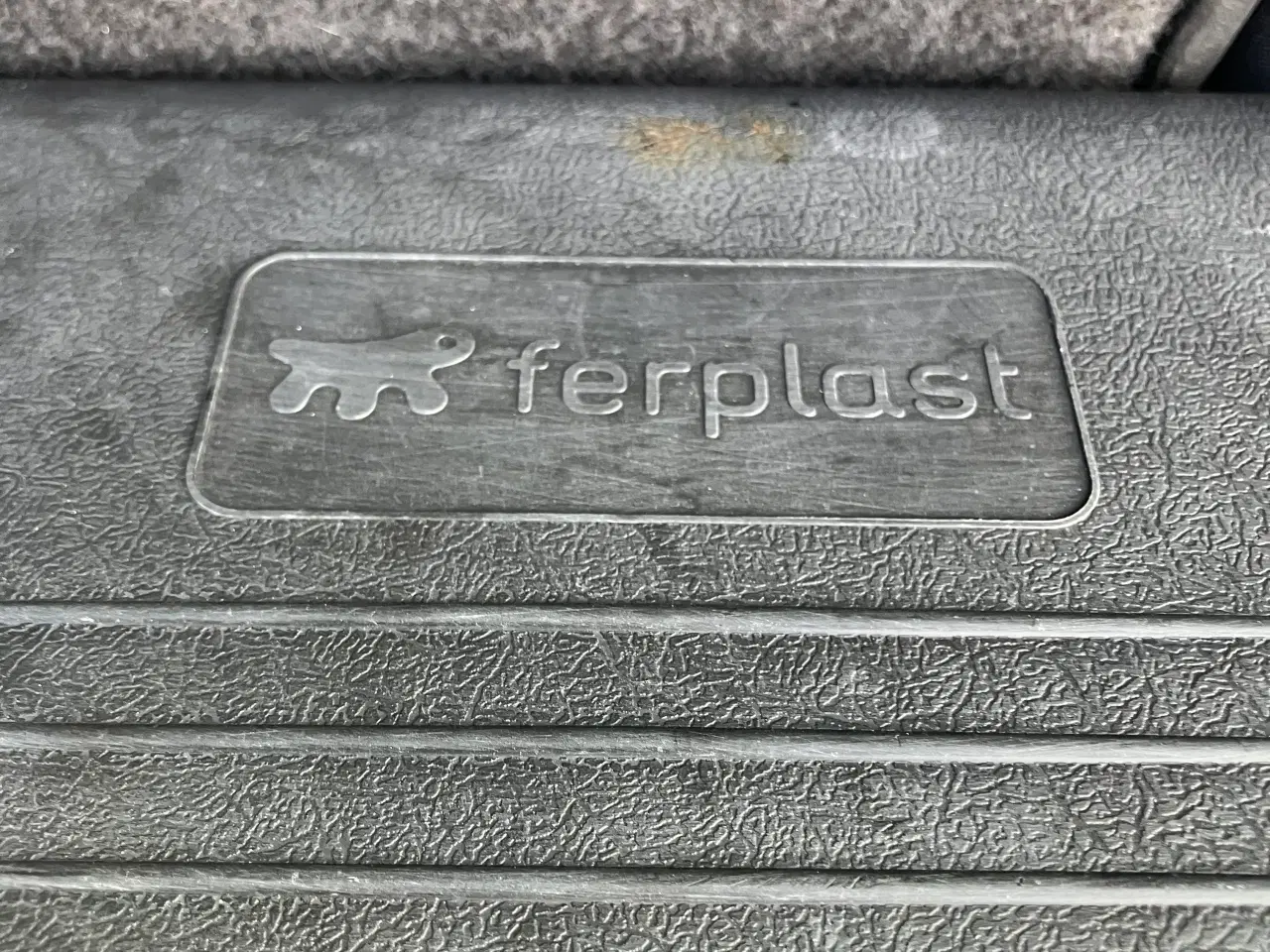 Billede 2 - Transportbur 77 x 43 x 51 cm plast