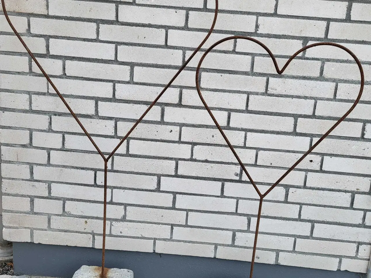 Billede 1 - Hjerter i jern og beton