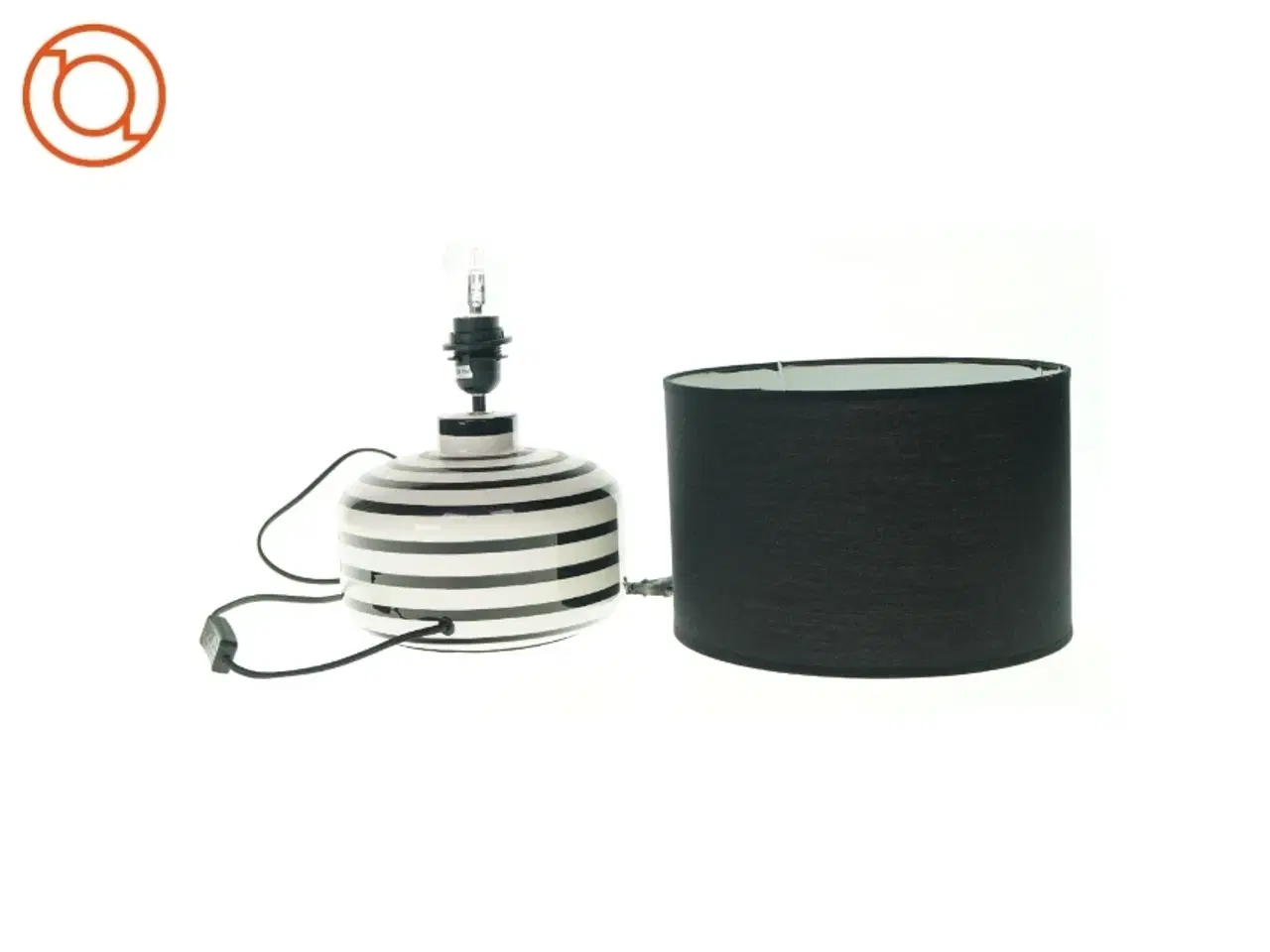 Billede 2 - Bord lampe  (str. HØ: 33x31 cm)