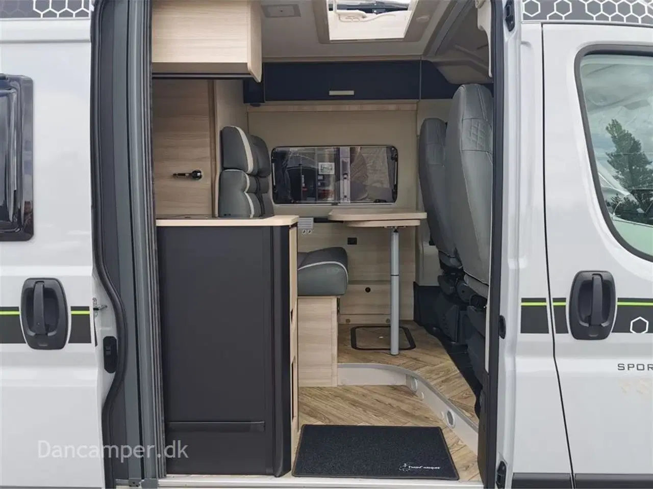 Billede 5 - 2024 - Chausson V594 Max   Flot nyt design - van med to dobbeltsenge på tværs i køjesystem. 2,2, L motor , 140 HK, articpakke, solcelle og markise m.m.