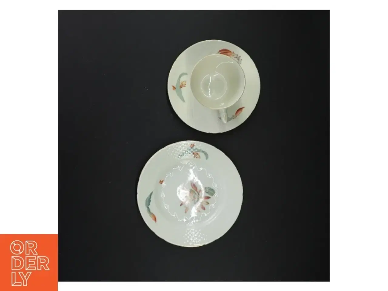 Billede 3 - Porcelænskop og -underkop med tallerken fra Bing Og Grøndal (str. 15 x 9 cm)