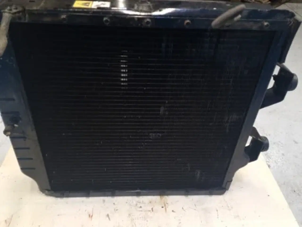 Billede 15 - New Holland / Ford  G190 /8770 Køler 86012173