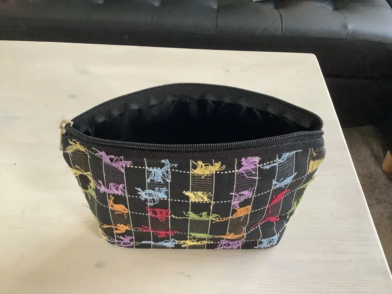 Billede 5 - 3 Toilettasker/rejsetasker. Og en sort til sminke