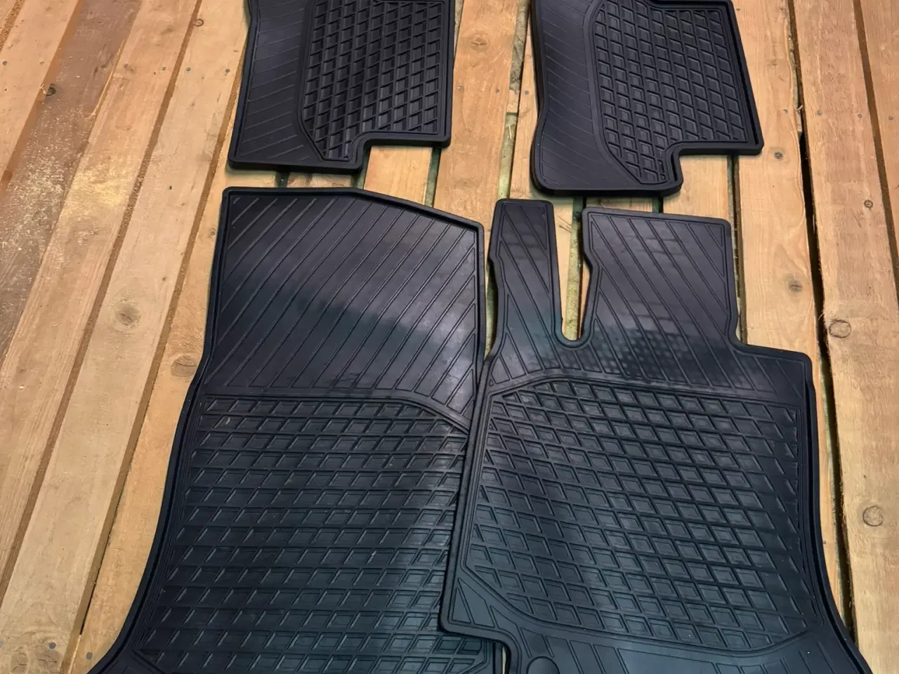 Billede 1 - Originale gummimåtter Mercedes c220 2019