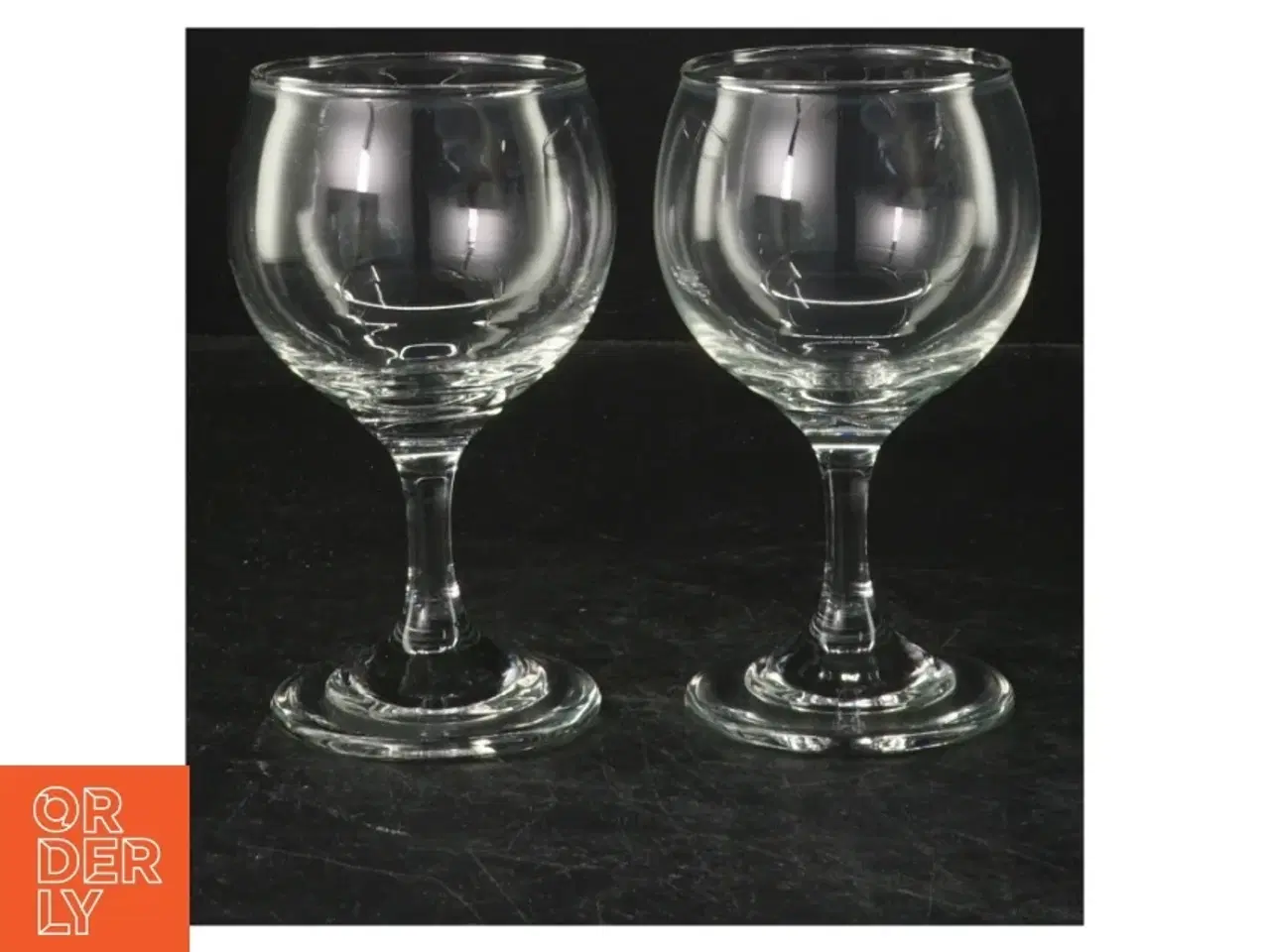 Billede 1 - Sæt med to glas (str. 13 cm. 2 styk)