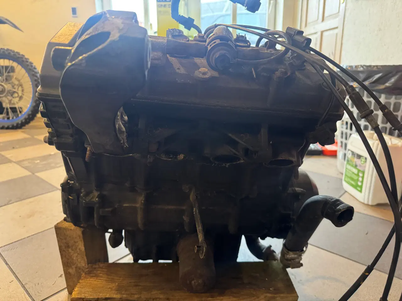 Billede 3 - Kawasaki ZR750J Motor