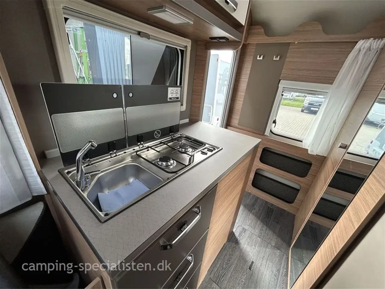 Billede 7 - 2023 - Weinsberg X-Cursion Van 500 LT   Weinsberg X-Cursion Van 500 LT 2023 Nyhed på VW T6.1 kan ses Hos Camping-Specialisten.dk