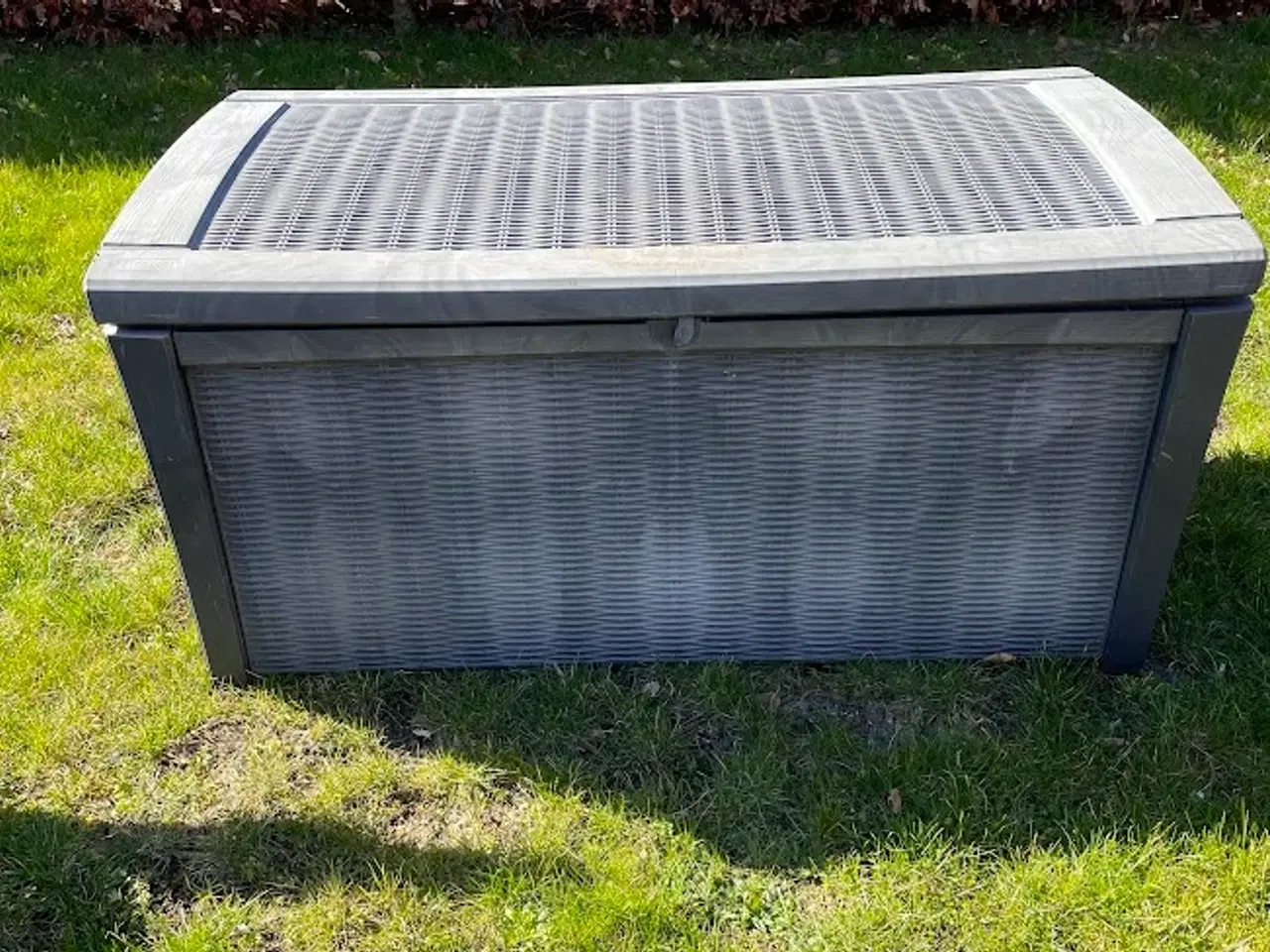 Billede 1 - Stor Hyndeboks - tæt