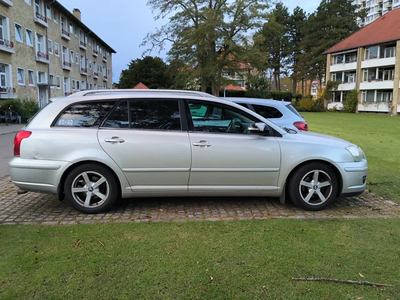 Billede 4 - Toyota Avensis 1,8 VVT-i Sol stc.