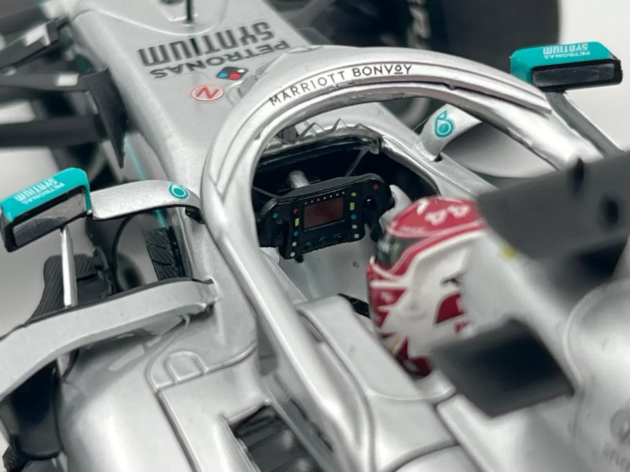 Billede 8 - 2019 Mercedes AMG Petronas M10 EQ Power+ #44  1:18