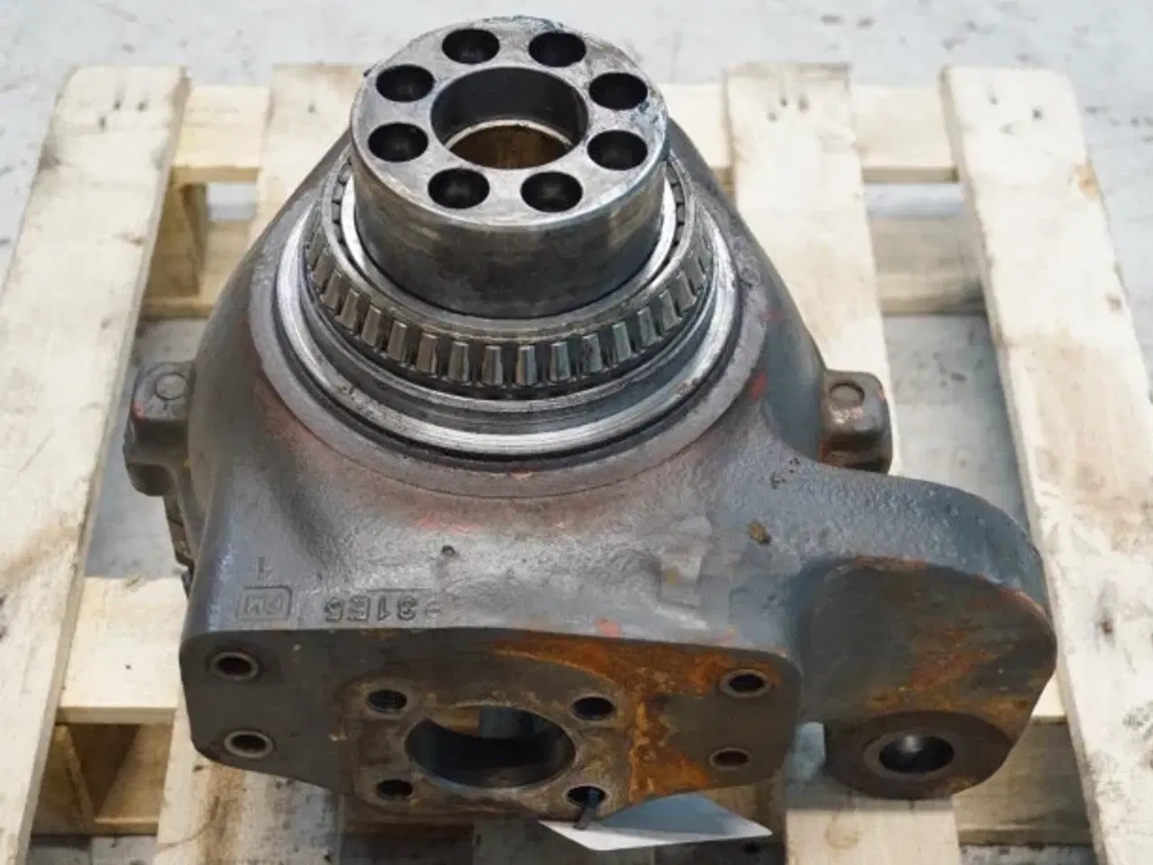 Billede 7 - New Holland LB115B Styrespindel L.H. 85825032