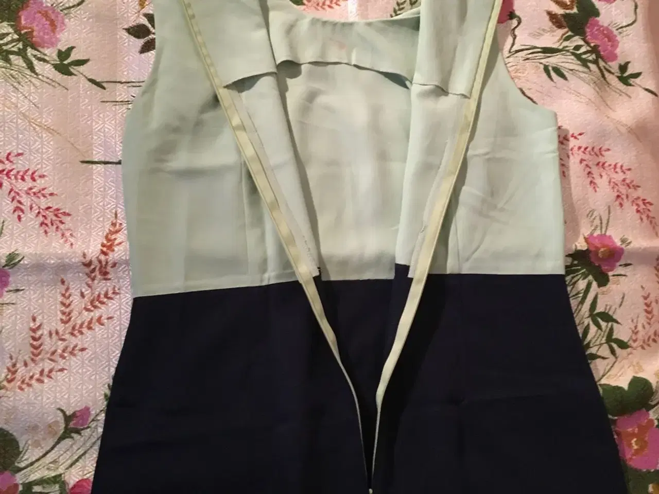 Billede 13 - Kjole jakke sæt til salg