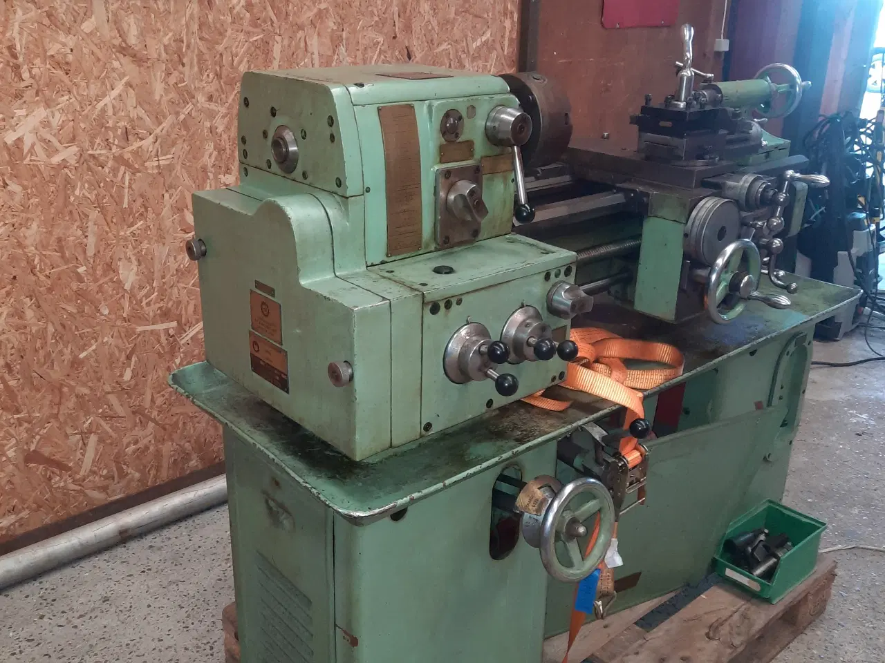 Billede 6 - Her er en rigtig solid super god drejebænk