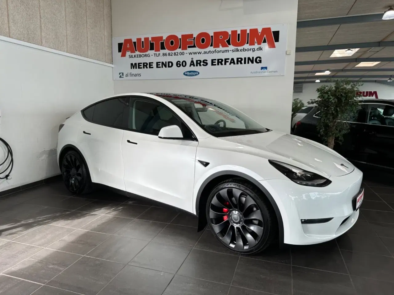 Billede 1 - Tesla Model Y  Performance AWD