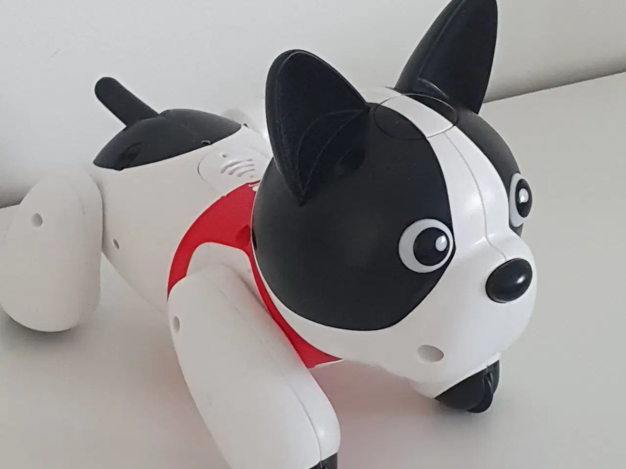 Billede 1 - Duke robot hund. 