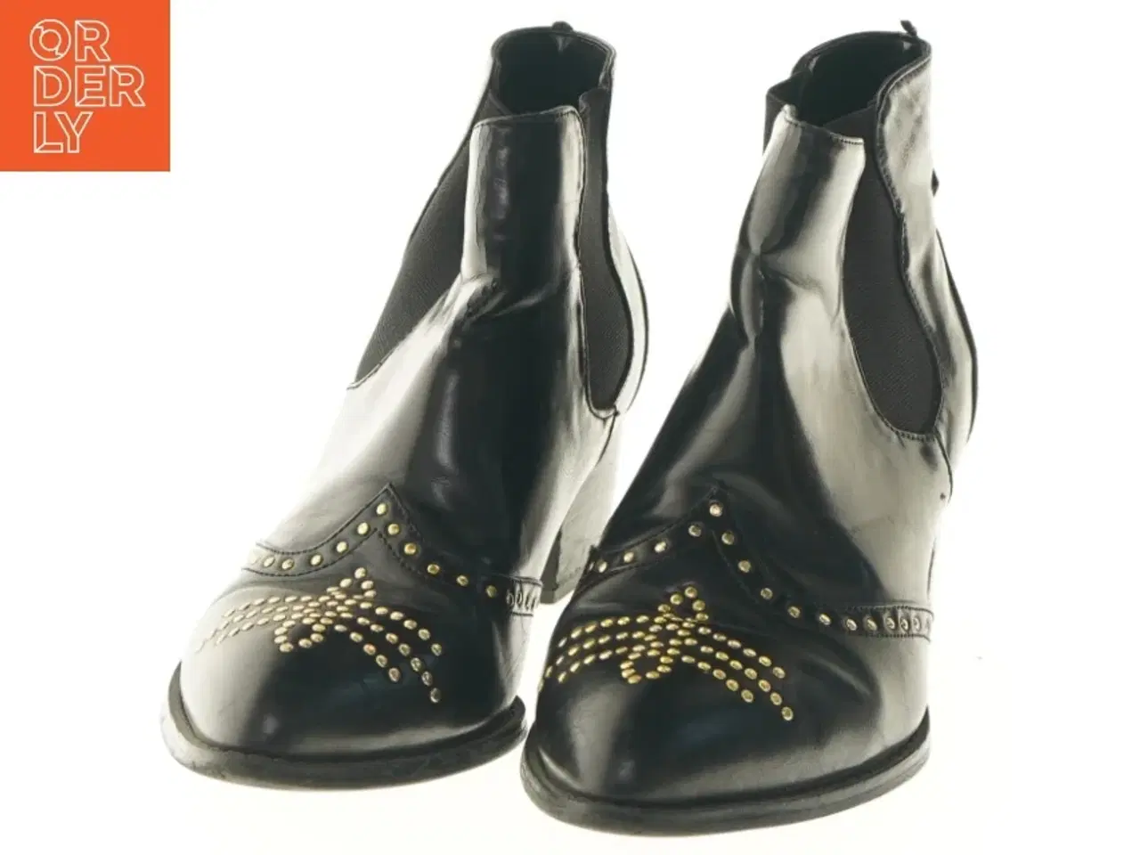 Billede 4 - Sort støvler med nitter (str. 38 )