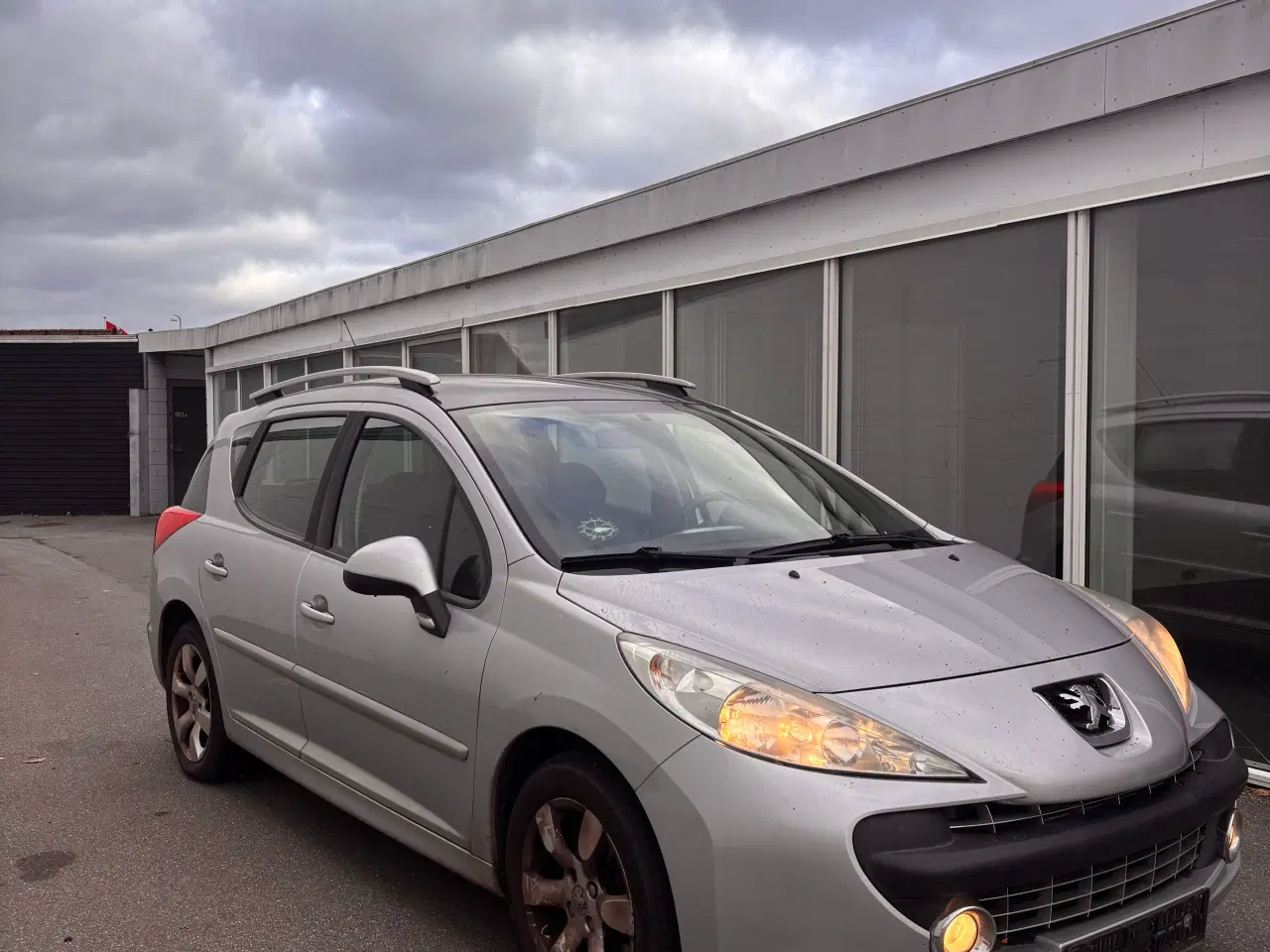 Billede 2 - Billig bil med syn 