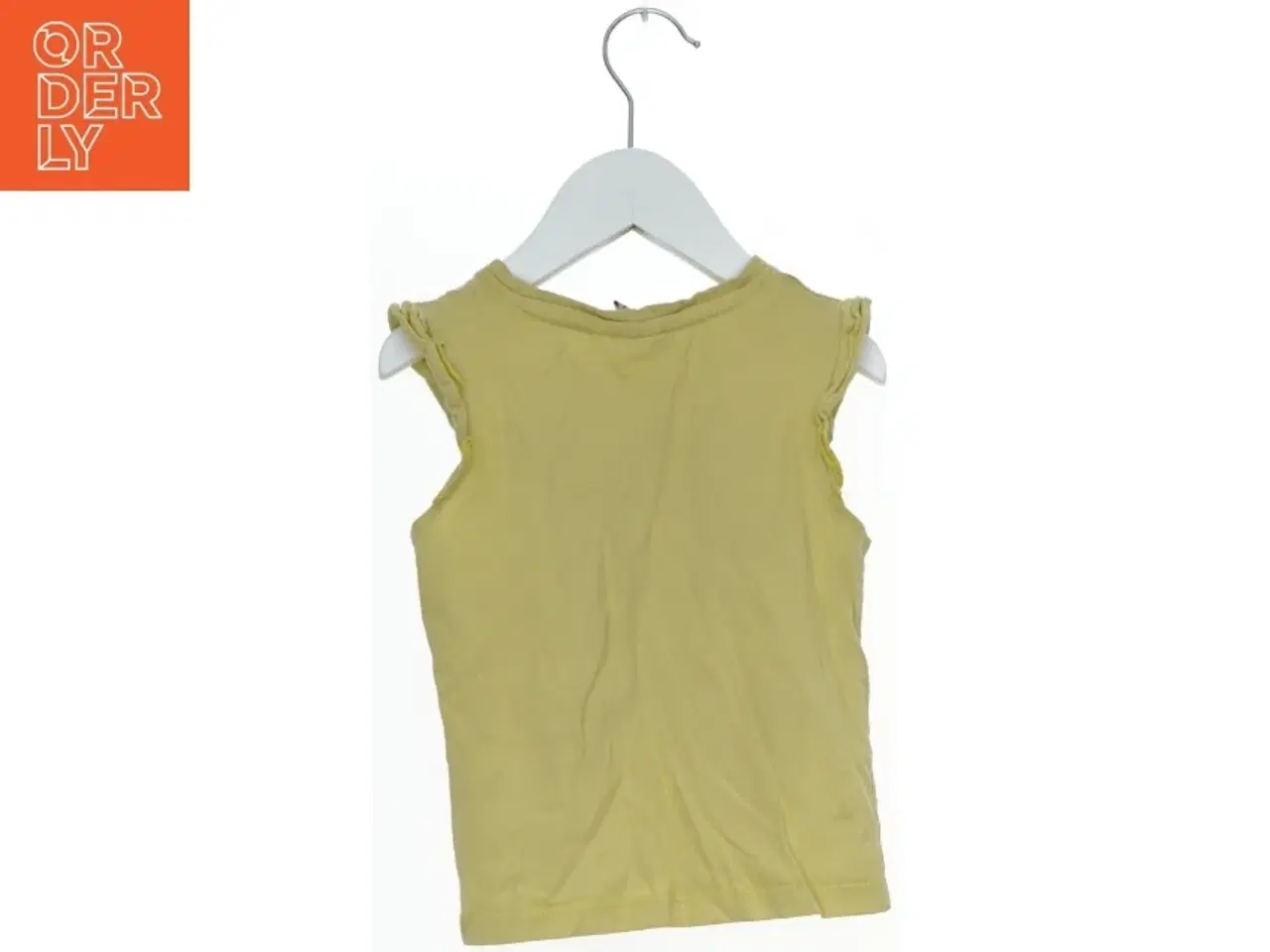 Billede 2 - T-shirt med blomster motiv fra Disney (str. 104)