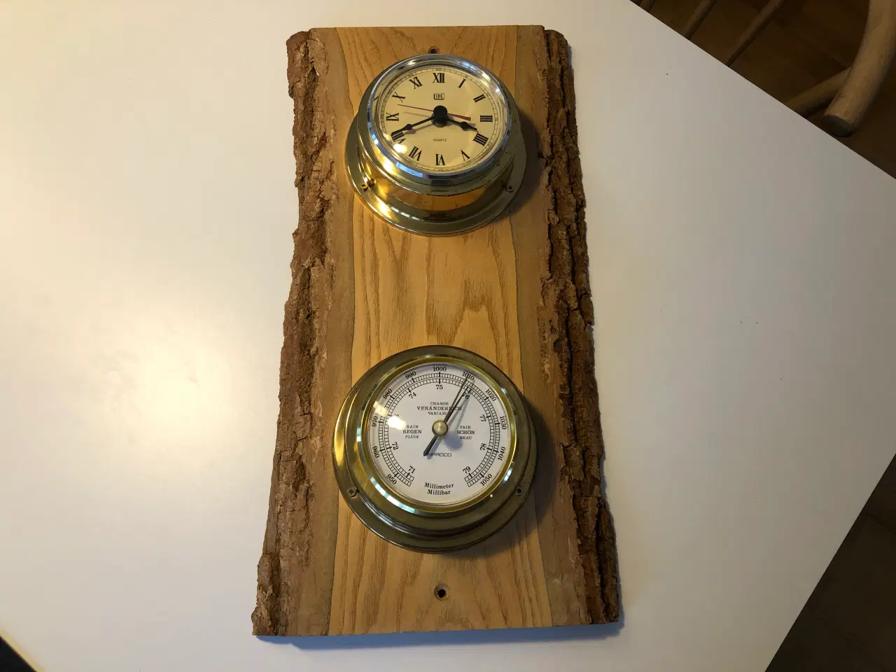 Billede 1 - Skibsur og barometer i messing på planke