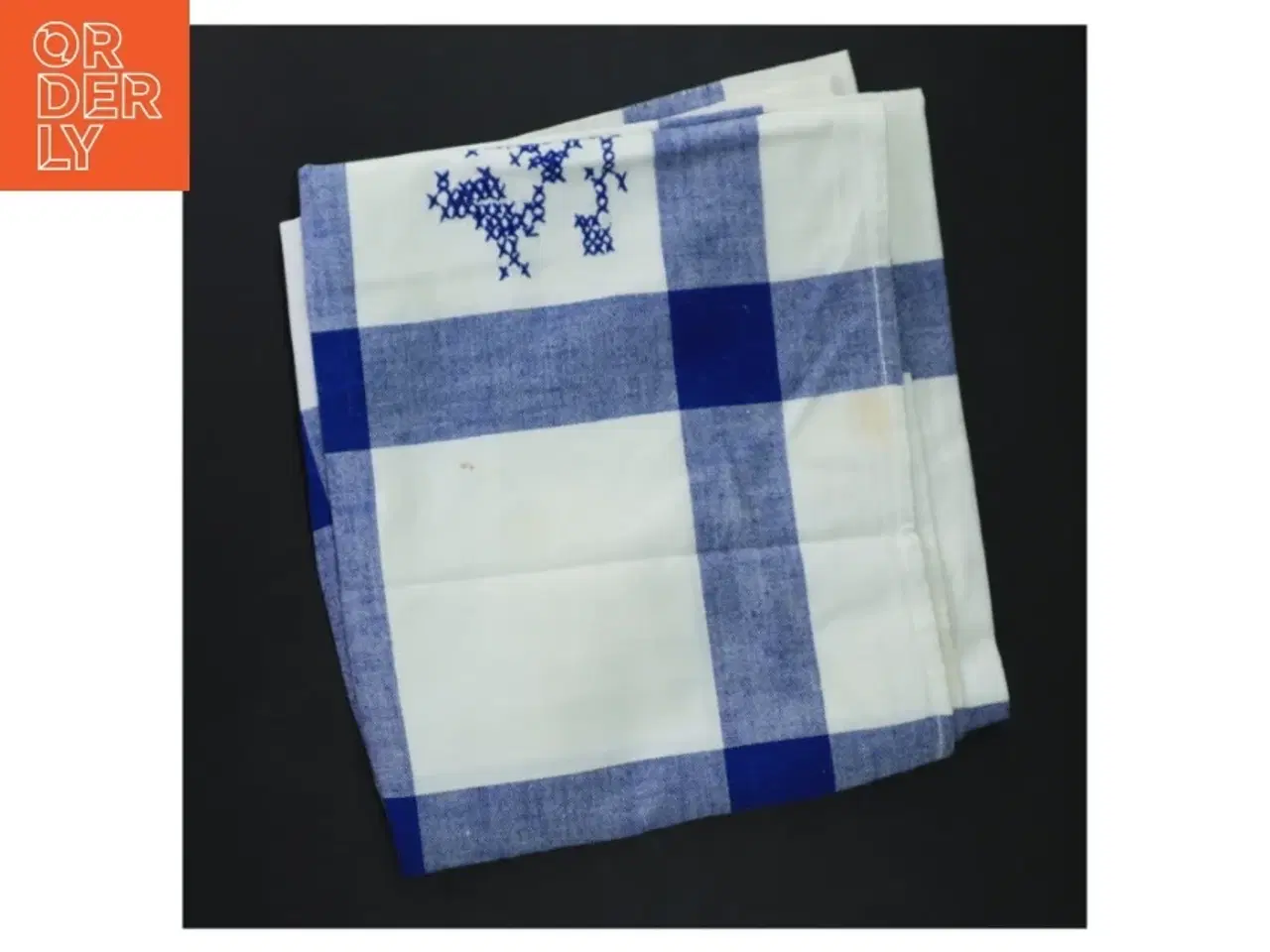 Billede 2 - Ternet dug (str. 85. x 88 cm)