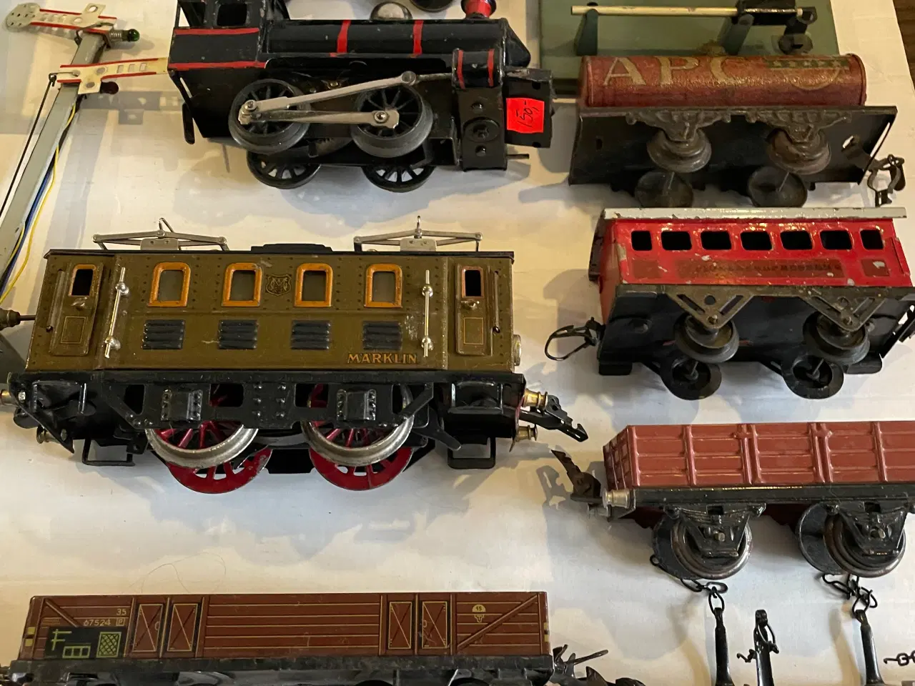 Billede 3 - Gl. modeljernbane i blik, spor 0