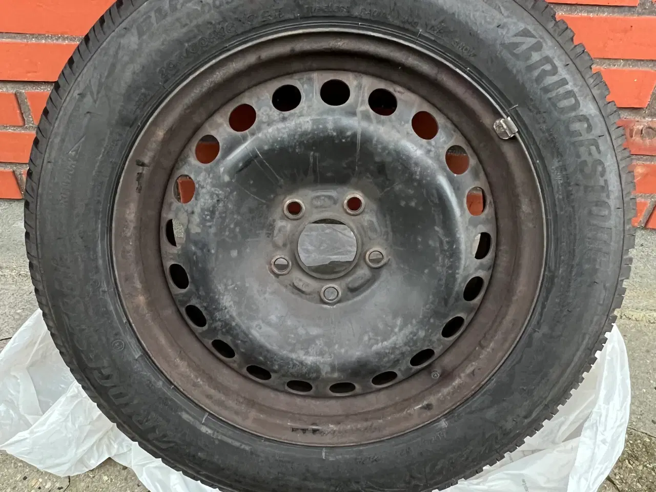 Billede 2 - 4 nye Bridgestone vinterdæk LM005 205/60R16 92 H 