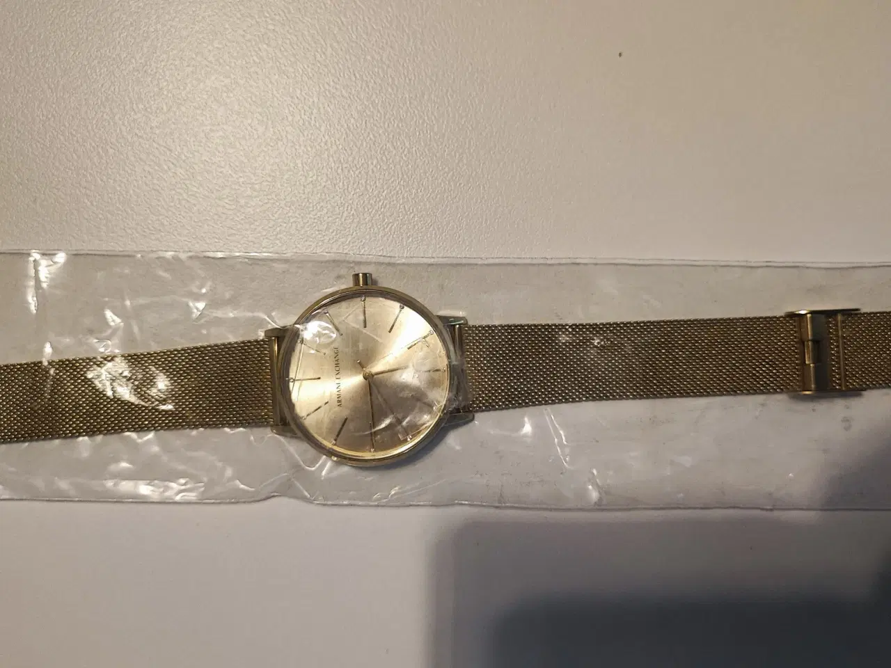 Billede 3 - Armani Exchange ur i farven guld til kvinder