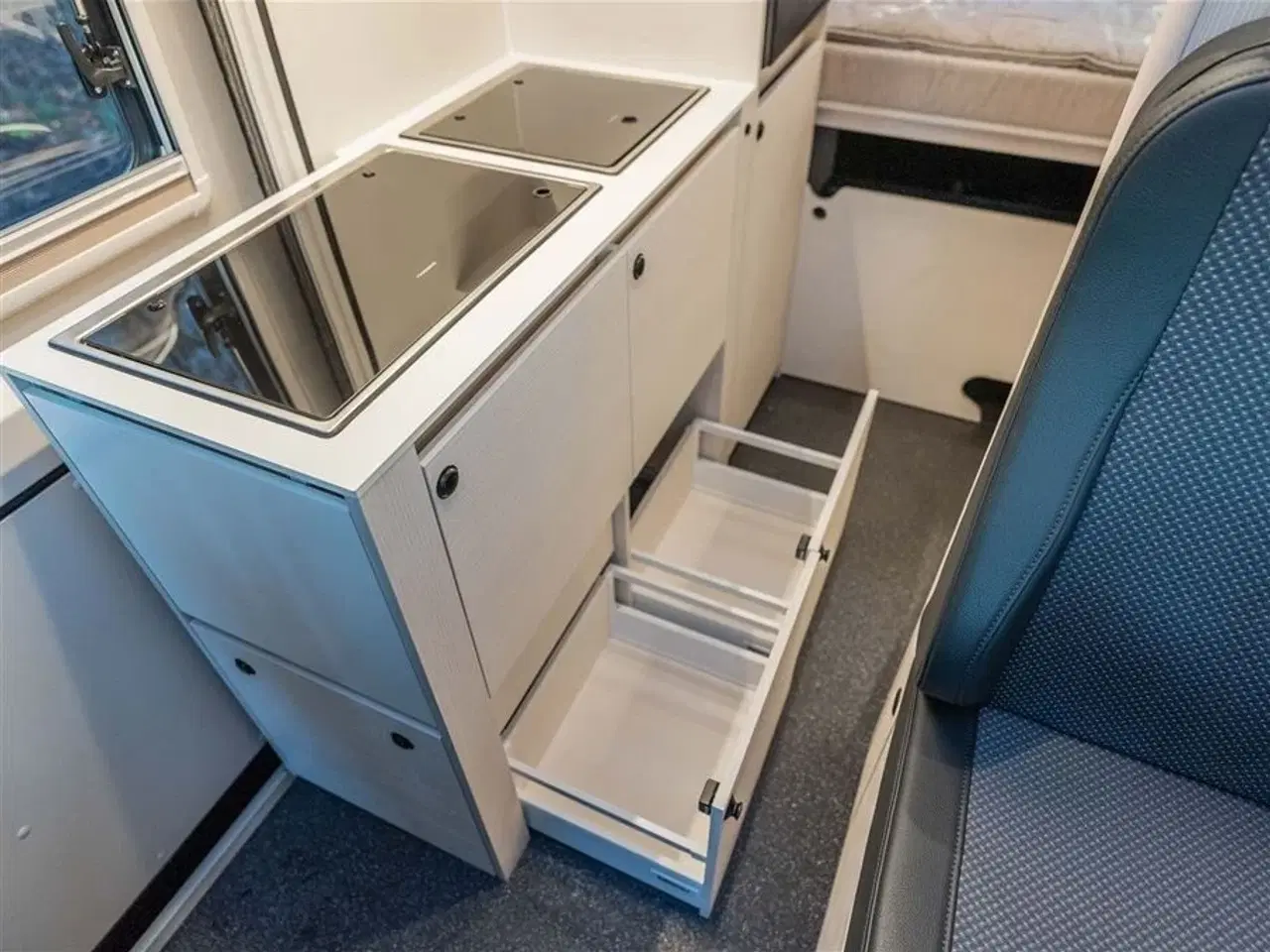 Billede 14 - 2026 - Tourne 6.0 Select aut. gear - Black - 180HK Tournes topmodel