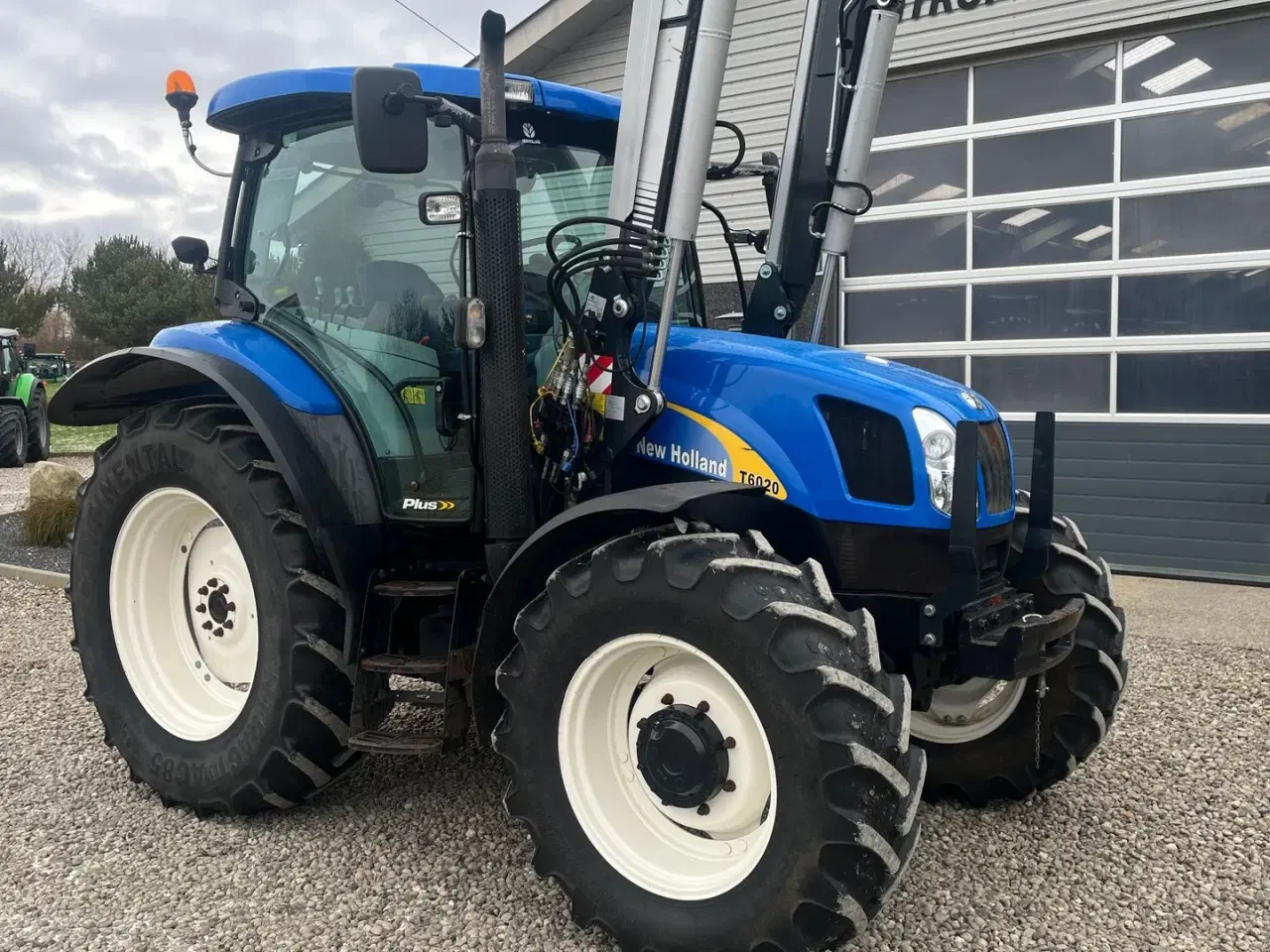 Billede 15 - New Holland T6020 Plus, med frontlæsser