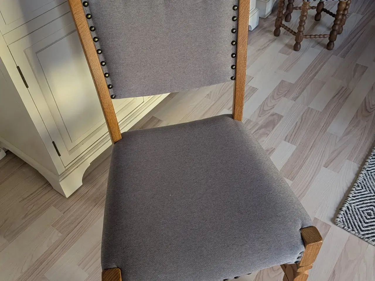 Billede 4 - Egetræsbord med stole