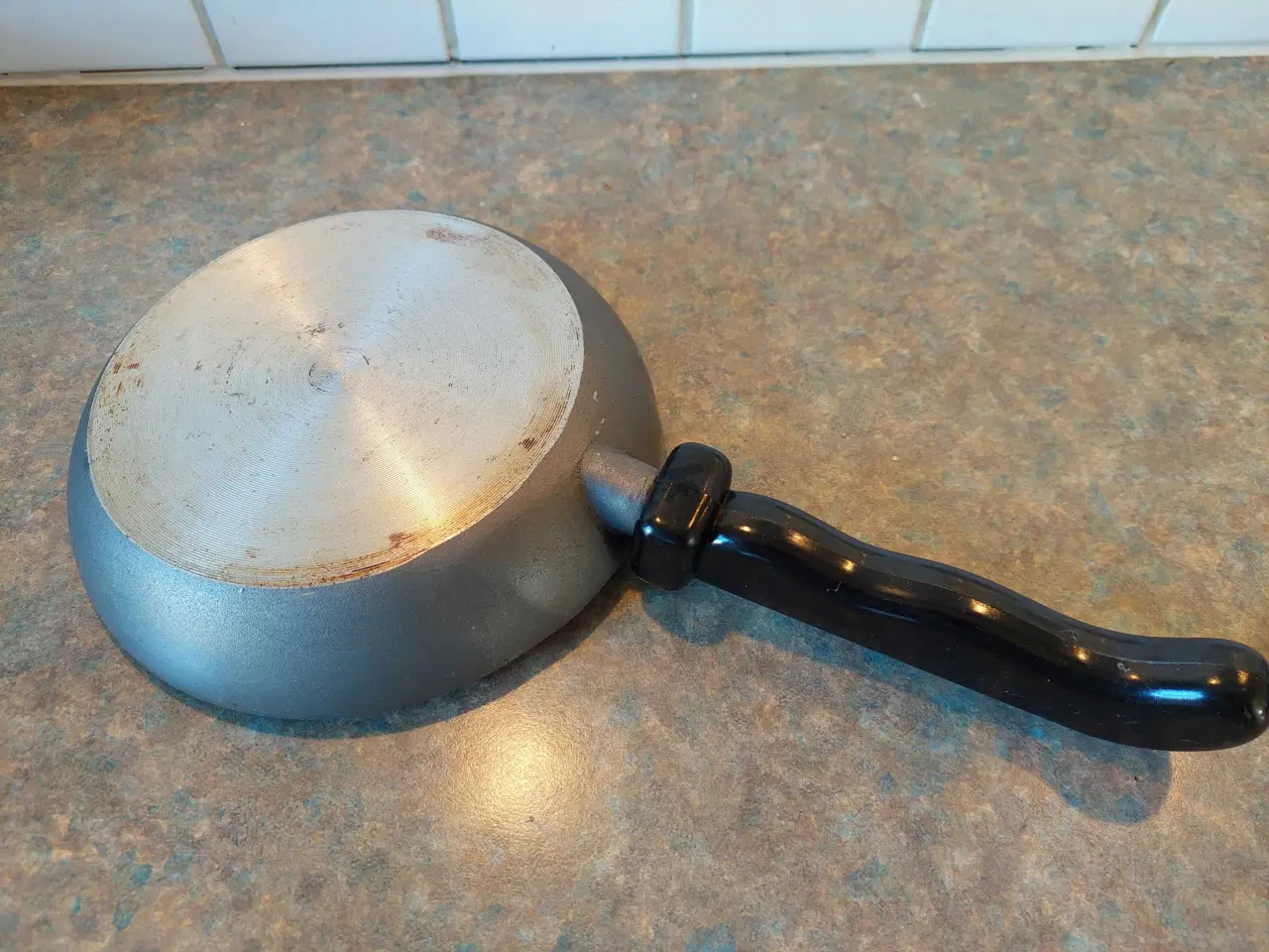 Billede 2 - Gammel æbleskivepande