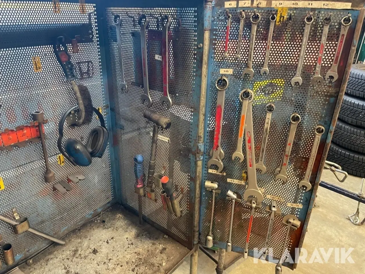 Billede 12 - Værktøjsskabe 2 styk med indhold