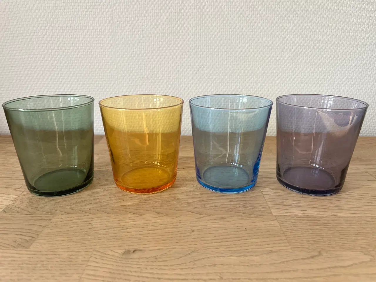 Billede 4 - Kulørte drikkeglas = 7 kr./stk.