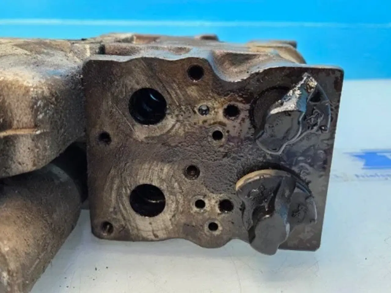 Billede 19 - Ford 8340 Styreventil 81864873