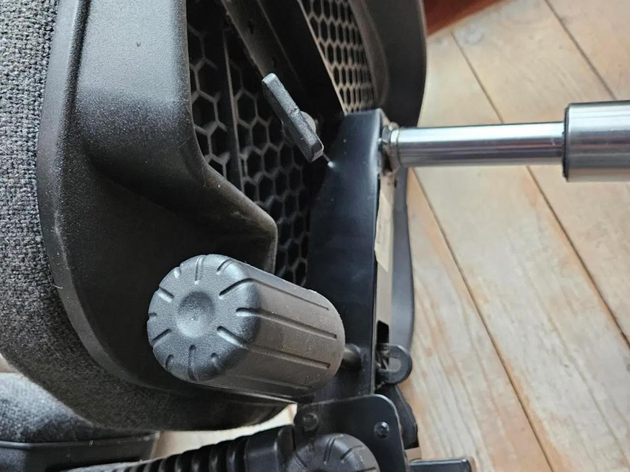 Billede 2 - God kontorstol med gaspatron