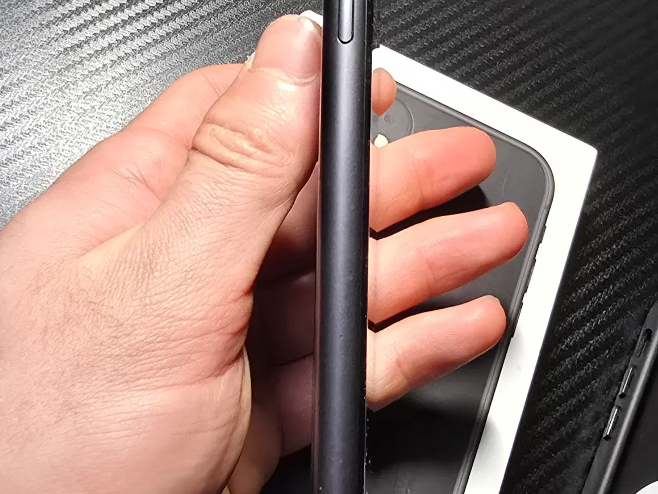 Billede 7 - iPhone 11 128 GB – sort – flot stand – fuldt tilbe