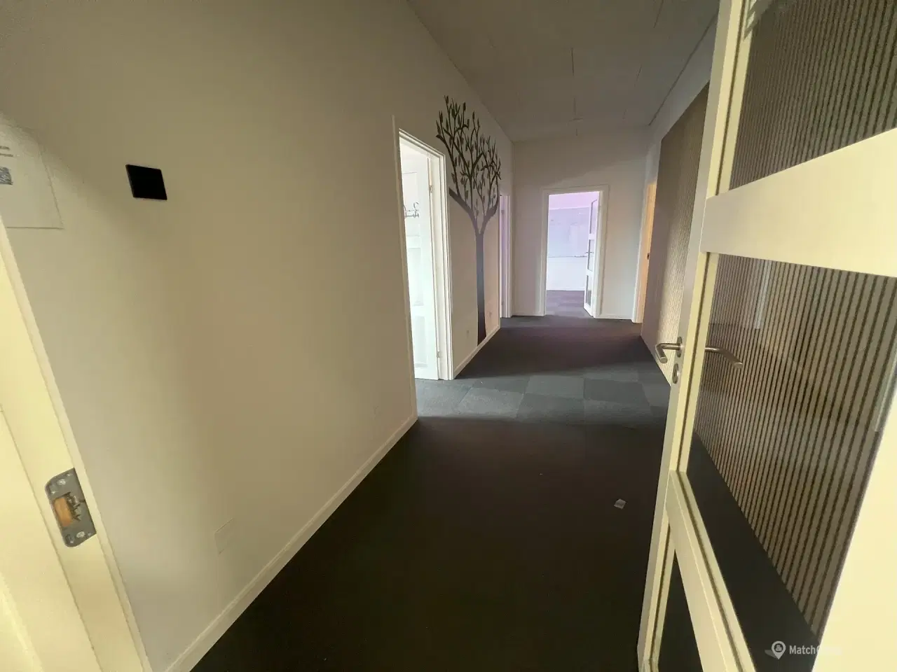 Billede 6 - Lejemål med virkelig gode adgangsforhold og vendearealer, beliggende i Viborgs nordlige del, tæt på ringvejen.